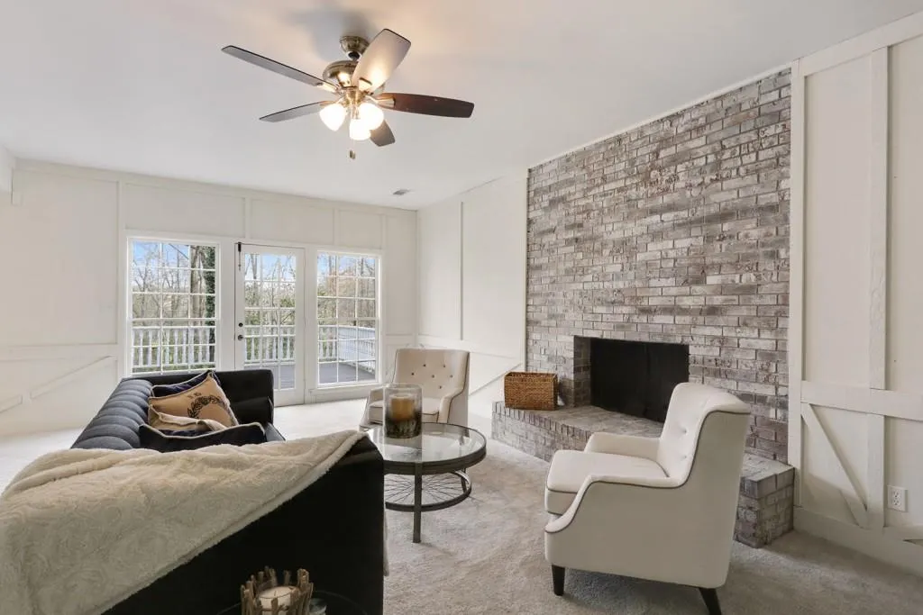 3000 River North Parkway, Sandy Springs, Georgia 30328, 5 Bedrooms Bedrooms, ,4 BathroomsBathrooms,Residential,Sold,3000 River North Parkway,5984336