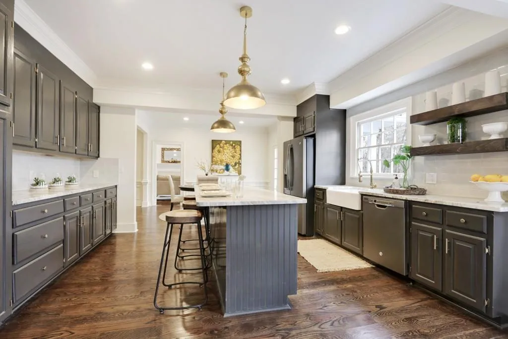 3000 River North Parkway, Sandy Springs, Georgia 30328, 5 Bedrooms Bedrooms, ,4 BathroomsBathrooms,Residential,Sold,3000 River North Parkway,5984336