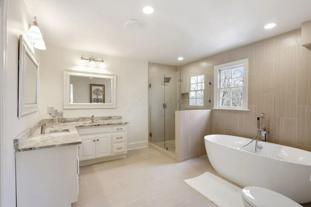 3000 River North Parkway, Sandy Springs, Georgia 30328, 5 Bedrooms Bedrooms, ,4 BathroomsBathrooms,Residential,Sold,3000 River North Parkway,5984336