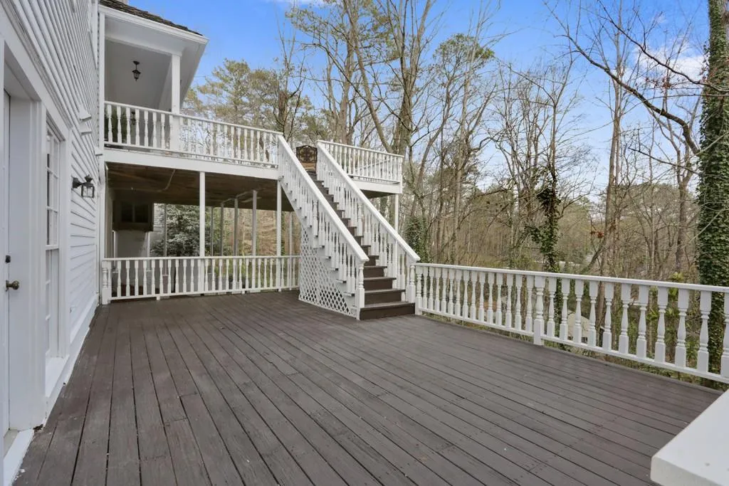 3000 River North Parkway, Sandy Springs, Georgia 30328, 5 Bedrooms Bedrooms, ,4 BathroomsBathrooms,Residential,Sold,3000 River North Parkway,5984336