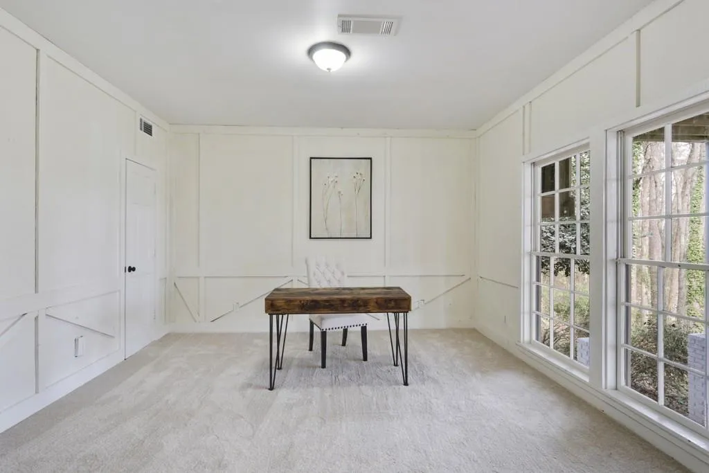 3000 River North Parkway, Sandy Springs, Georgia 30328, 5 Bedrooms Bedrooms, ,4 BathroomsBathrooms,Residential,Sold,3000 River North Parkway,5984336