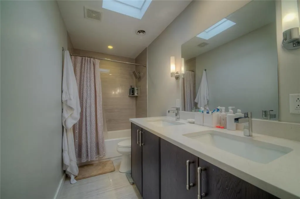 346 Carpenter Drive Unit 92, Atlanta, Georgia 30328, 3 Bedrooms Bedrooms, ,2 BathroomsBathrooms,Residential,Sold,346 Carpenter Drive Unit 92,6091455