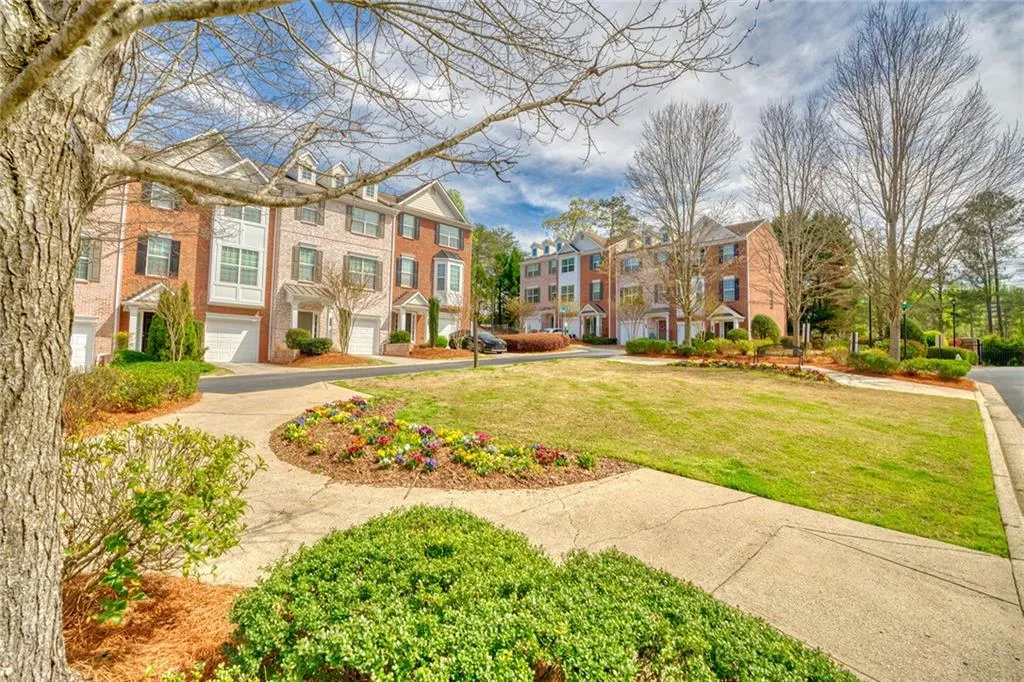 7822 Welsford Point, Sandy Springs, Georgia 30350, 3 Bedrooms Bedrooms, ,3 BathroomsBathrooms,Residential,Sold,7822 Welsford Point,7184701