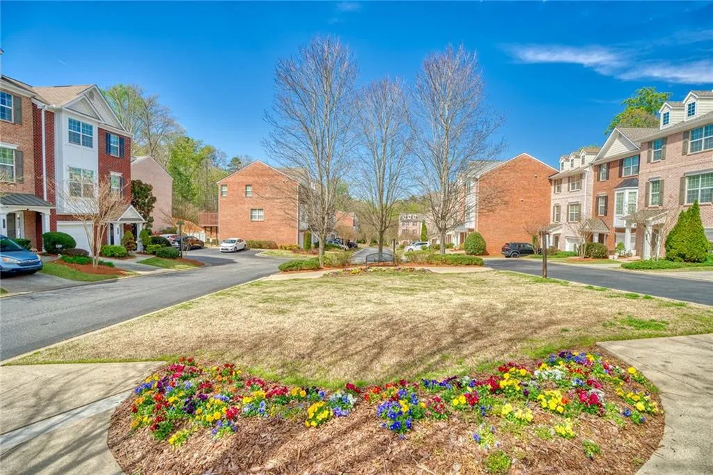 7822 Welsford Point, Sandy Springs, Georgia 30350, 3 Bedrooms Bedrooms, ,3 BathroomsBathrooms,Residential,Sold,7822 Welsford Point,7184701