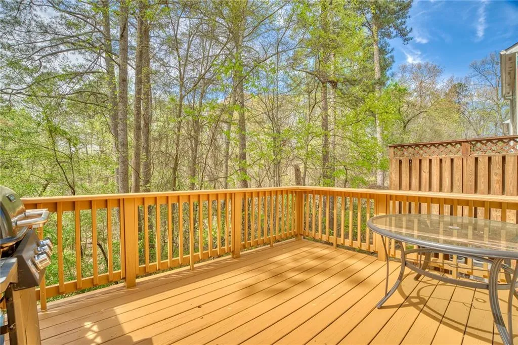 7822 Welsford Point, Sandy Springs, Georgia 30350, 3 Bedrooms Bedrooms, ,3 BathroomsBathrooms,Residential,Sold,7822 Welsford Point,7184701