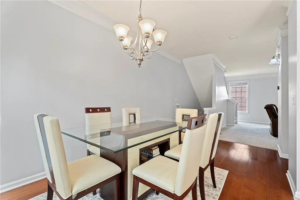 7822 Welsford Point, Sandy Springs, Georgia 30350, 3 Bedrooms Bedrooms, ,3 BathroomsBathrooms,Residential,Sold,7822 Welsford Point,7184701