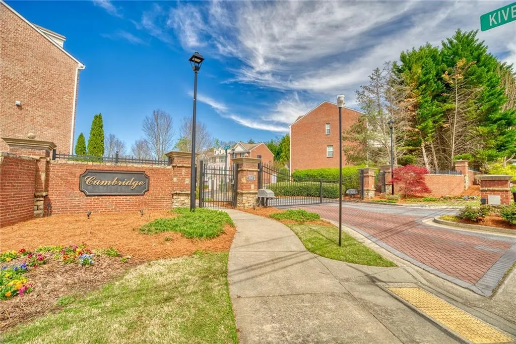 7822 Welsford Point, Sandy Springs, Georgia 30350, 3 Bedrooms Bedrooms, ,3 BathroomsBathrooms,Residential,Sold,7822 Welsford Point,7184701