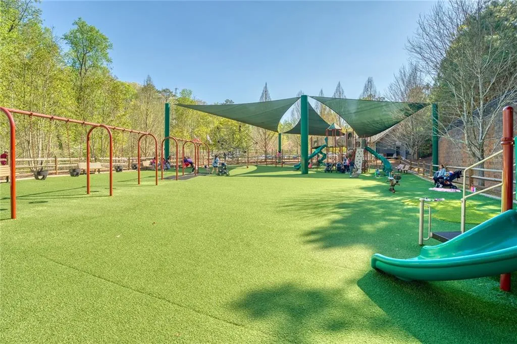 7822 Welsford Point, Sandy Springs, Georgia 30350, 3 Bedrooms Bedrooms, ,3 BathroomsBathrooms,Residential,Sold,7822 Welsford Point,7184701