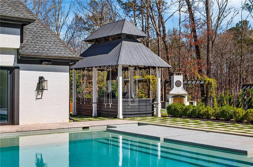 5320 Riverview Road Nw, Atlanta, Georgia 30327, 7 Bedrooms Bedrooms, 0 ,8 BathroomsBathrooms,Residential,For Sale,5320 Riverview Road Nw,7685435