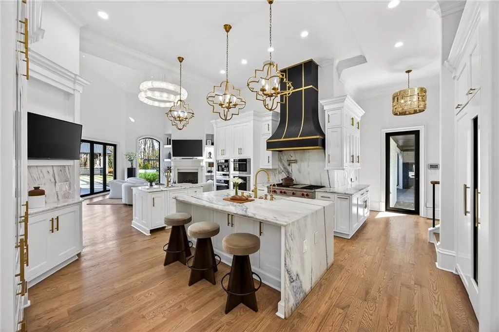 5320 Riverview Road Nw, Atlanta, Georgia 30327, 7 Bedrooms Bedrooms, 0 ,8 BathroomsBathrooms,Residential,For Sale,5320 Riverview Road Nw,7685435