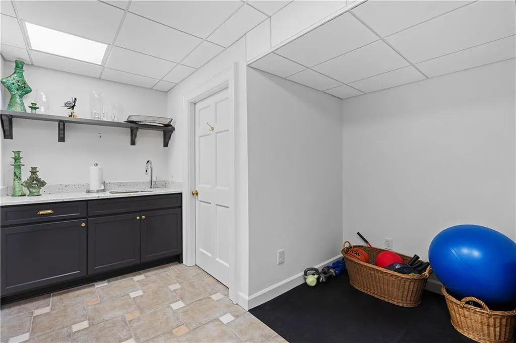 601 Townsend Place Nw, Atlanta, Georgia 30327, 3 Bedrooms Bedrooms, 0 ,3 BathroomsBathrooms,Residential,For Sale,601 Townsend Place Nw,7729802