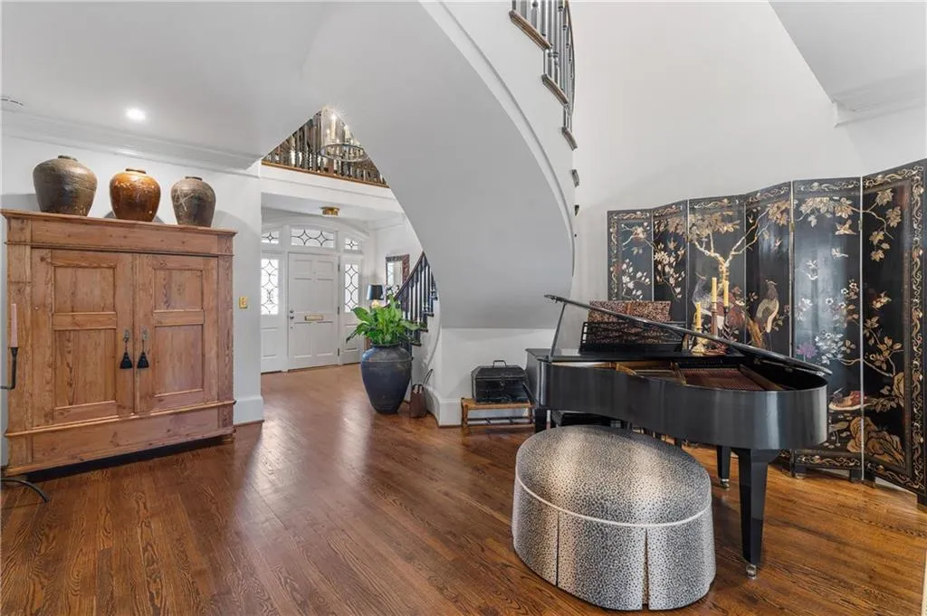 601 Townsend Place Nw, Atlanta, Georgia 30327, 3 Bedrooms Bedrooms, 0 ,3 BathroomsBathrooms,Residential,For Sale,601 Townsend Place Nw,7729802