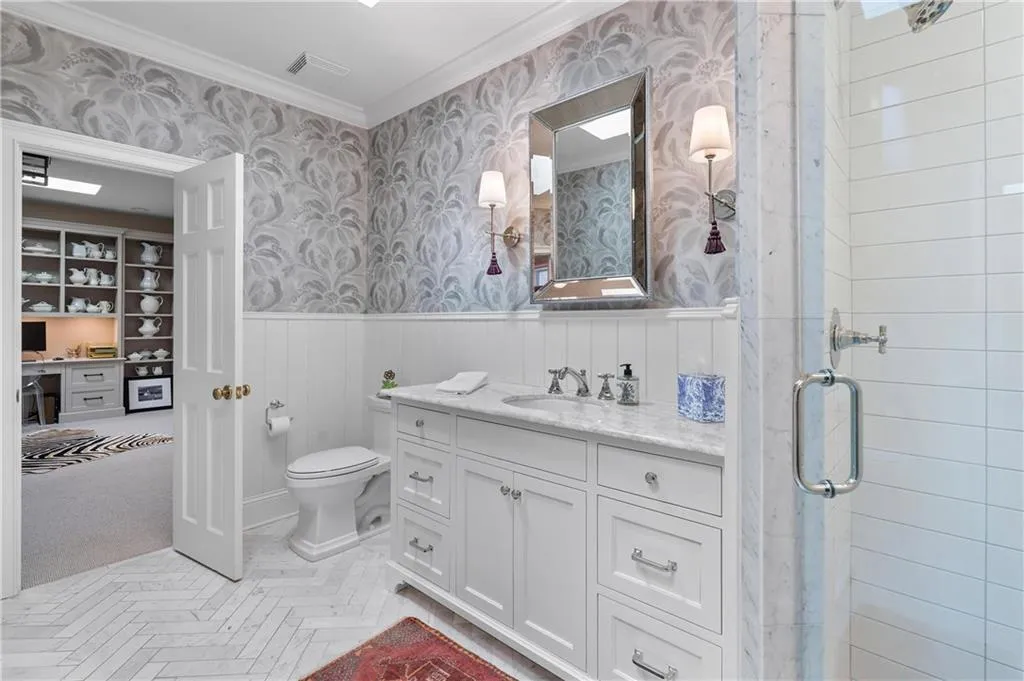 601 Townsend Place Nw, Atlanta, Georgia 30327, 3 Bedrooms Bedrooms, 0 ,3 BathroomsBathrooms,Residential,For Sale,601 Townsend Place Nw,7729802