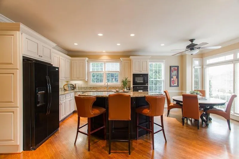 115 View Hill Court, Sandy Springs, Georgia 30350, 5 Bedrooms Bedrooms, ,3 BathroomsBathrooms,Residential,Sold,115 View Hill Court,5641322