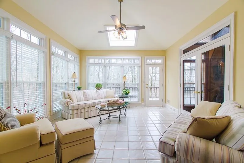 115 View Hill Court, Sandy Springs, Georgia 30350, 5 Bedrooms Bedrooms, ,3 BathroomsBathrooms,Residential,Sold,115 View Hill Court,5641322