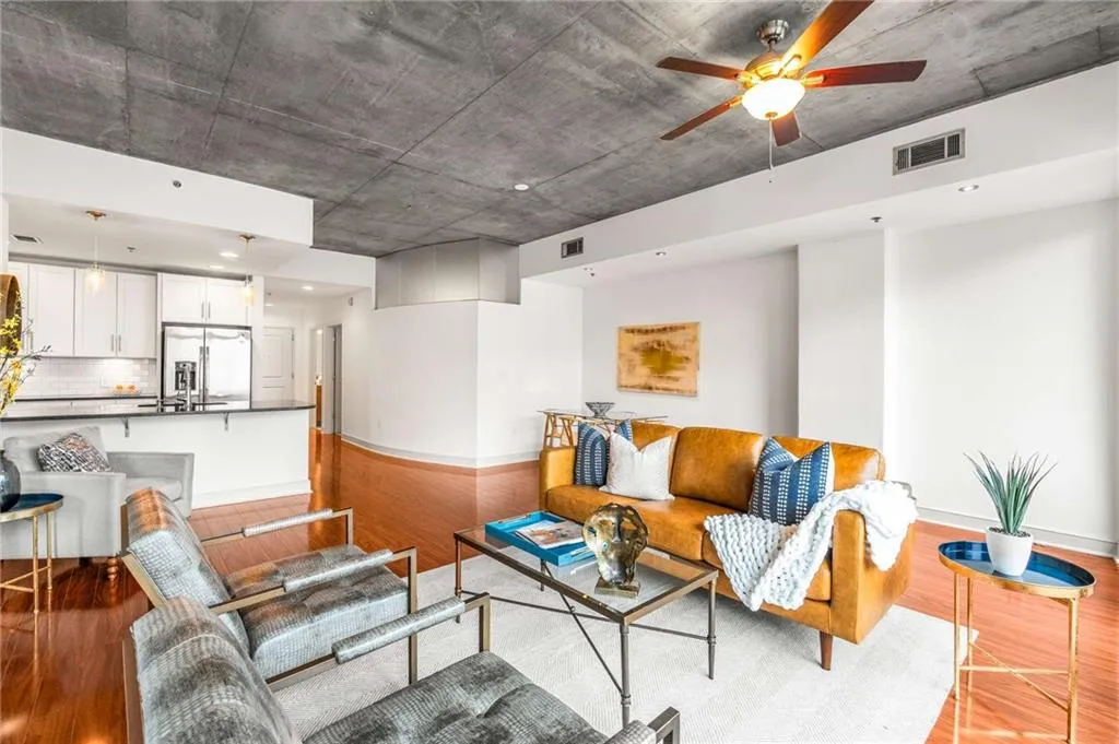 950 W Peachtree Street Nw Unit 1214, Atlanta, Georgia 30309, 2 Bedrooms Bedrooms, ,2 BathroomsBathrooms,Residential,For Sale,950 W Peachtree Street Nw Unit 1214,7631070
