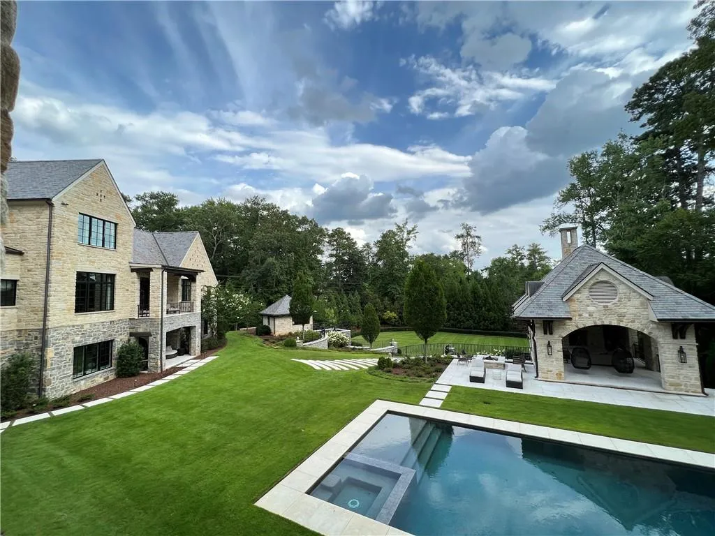 1150 Garmon Road, Atlanta, Georgia 30327, 6 Bedrooms Bedrooms, ,8 BathroomsBathrooms,Residential,Sold,1150 Garmon Road,7036915