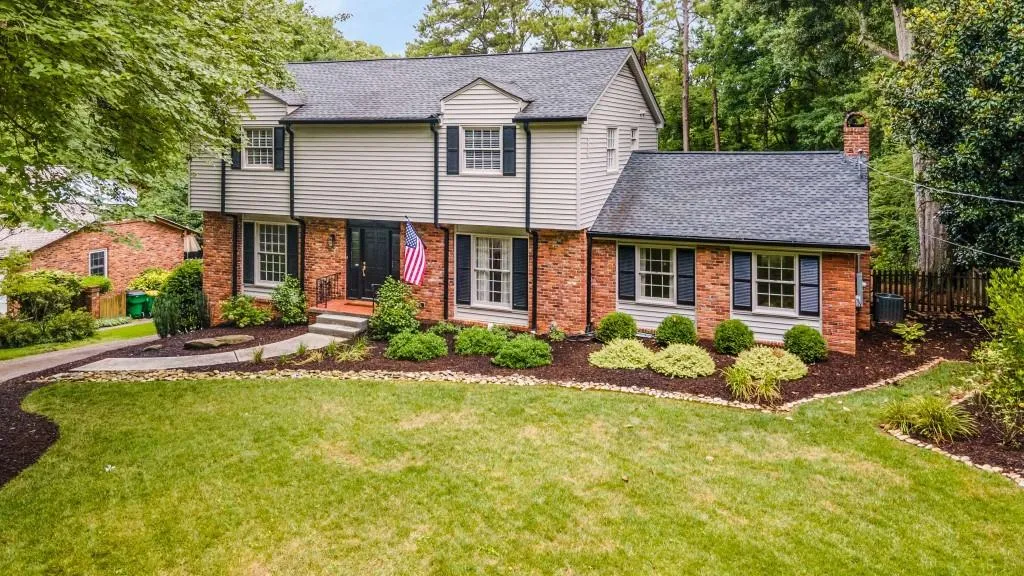 710 Starlight Drive, Atlanta, Georgia 30342, 4 Bedrooms Bedrooms, ,2 BathroomsBathrooms,Residential,Sold,710 Starlight Drive,7087182