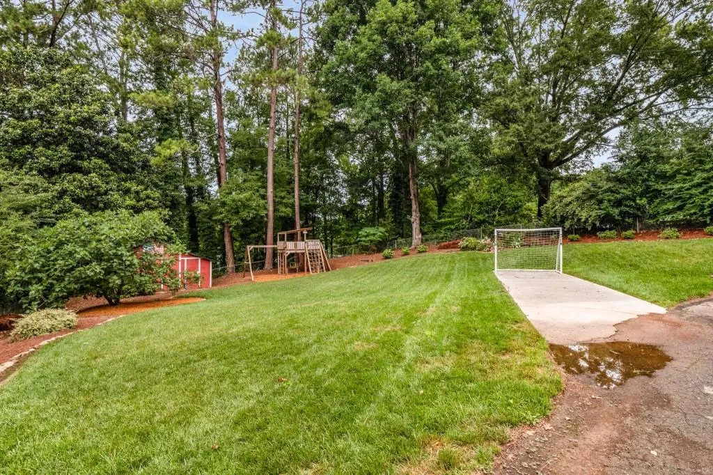 710 Starlight Drive, Atlanta, Georgia 30342, 4 Bedrooms Bedrooms, ,2 BathroomsBathrooms,Residential,Sold,710 Starlight Drive,7087182
