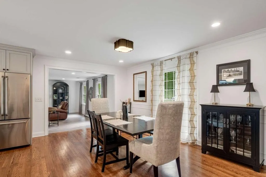 710 Starlight Drive, Atlanta, Georgia 30342, 4 Bedrooms Bedrooms, ,2 BathroomsBathrooms,Residential,Sold,710 Starlight Drive,7087182