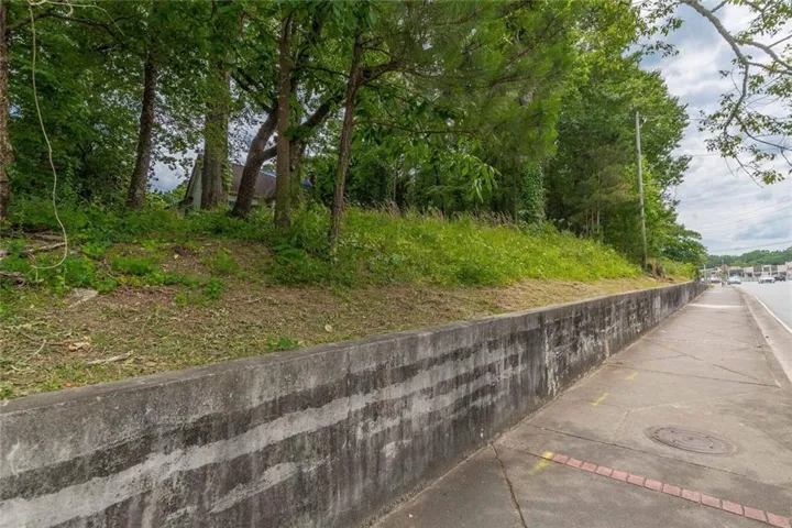 1-web-or-mls-Campbellton Rd-1