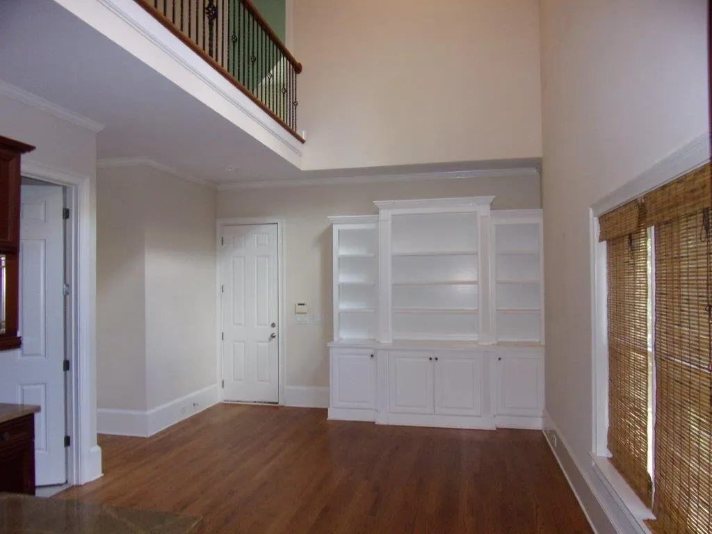 585 Cliftwood Court, Sandy Springs, Georgia 30328, 5 Bedrooms Bedrooms, ,5 BathroomsBathrooms,Residential,Sold,585 Cliftwood Court,6059086