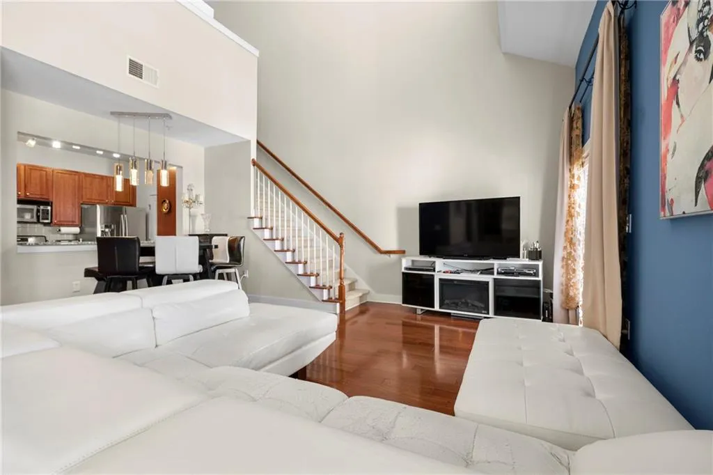 799 Hammond Drive Unit 405, Sandy Springs, Georgia 30328, 1 Bedroom Bedrooms, ,1 BathroomBathrooms,Residential,Sold,799 Hammond Drive Unit 405,6929470