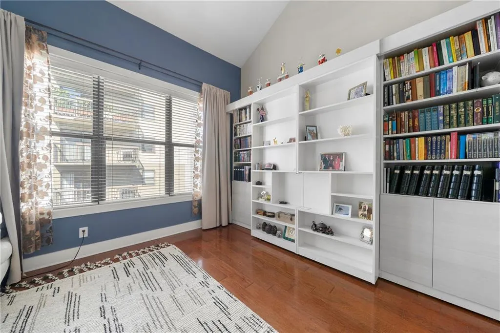 799 Hammond Drive Unit 405, Sandy Springs, Georgia 30328, 1 Bedroom Bedrooms, ,1 BathroomBathrooms,Residential,Sold,799 Hammond Drive Unit 405,6929470