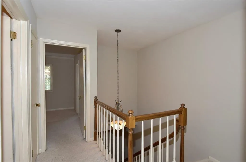 6520 Roswell Road Unit 11, Sandy Springs, Georgia 30328, 3 Bedrooms Bedrooms, ,2 BathroomsBathrooms,Residential,Sold,6520 Roswell Road Unit 11,5720585