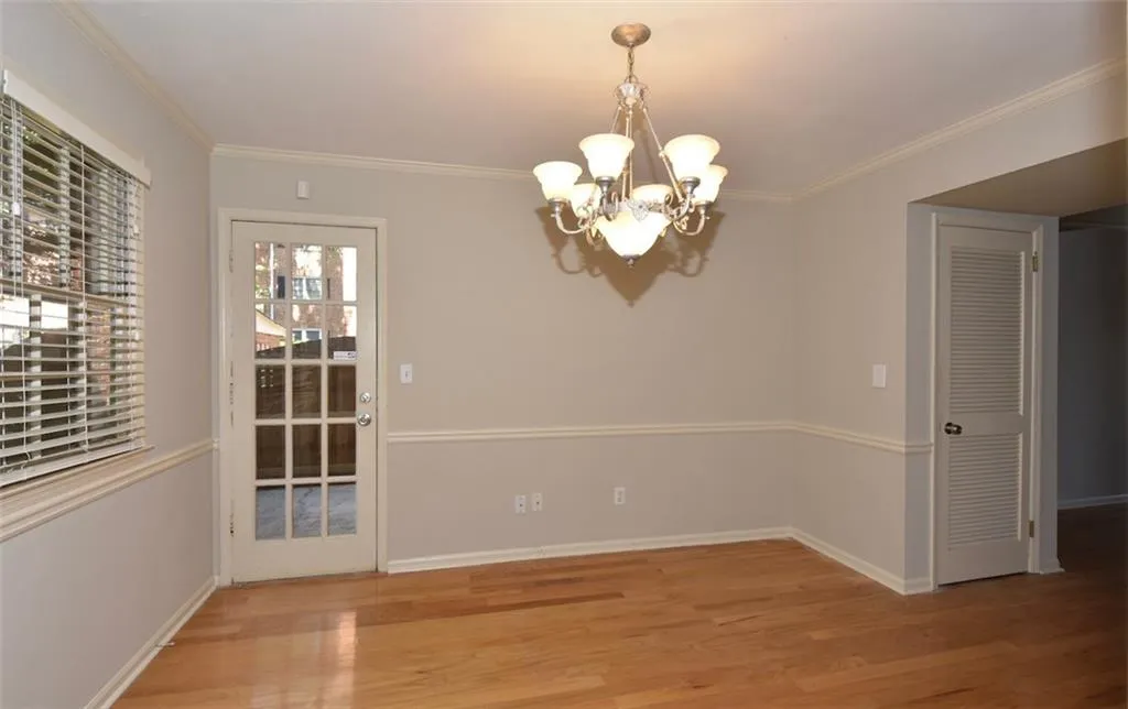 6520 Roswell Road Unit 11, Sandy Springs, Georgia 30328, 3 Bedrooms Bedrooms, ,2 BathroomsBathrooms,Residential,Sold,6520 Roswell Road Unit 11,5720585