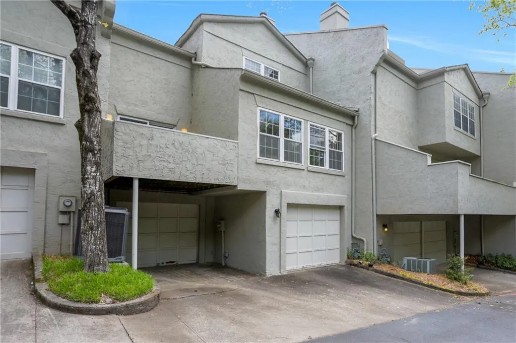 5996 Mitchell Road Unit 6, Atlanta, Georgia 30328, 3 Bedrooms Bedrooms, ,3 BathroomsBathrooms,Residential,Sold,5996 Mitchell Road Unit 6,7035625