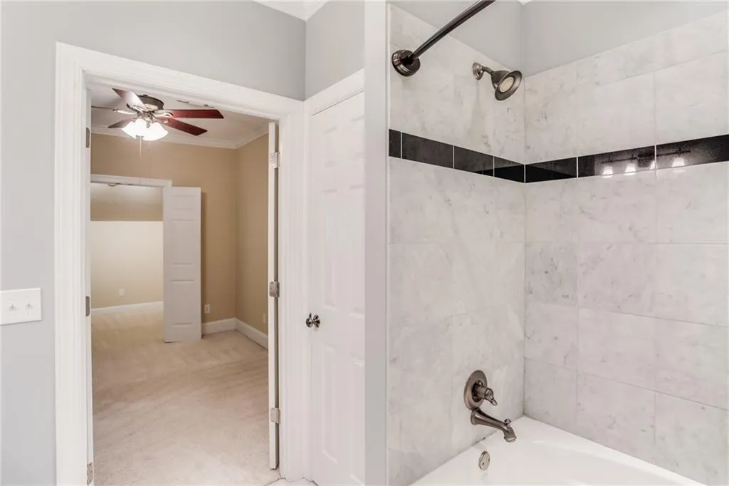 5996 Mitchell Road Unit 6, Atlanta, Georgia 30328, 3 Bedrooms Bedrooms, ,3 BathroomsBathrooms,Residential,Sold,5996 Mitchell Road Unit 6,7035625