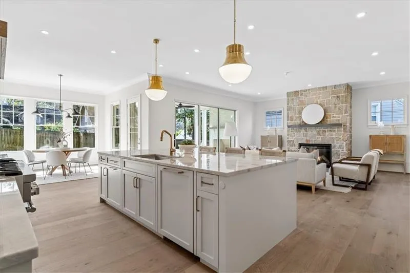 52 25th Street Nw, Atlanta, Georgia 30309, 4 Bedrooms Bedrooms, ,4 BathroomsBathrooms,Residential,For Sale,52 25th Street Nw,7551326