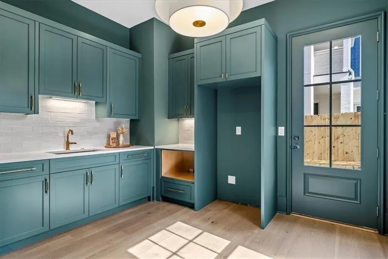 52 25th Street Nw, Atlanta, Georgia 30309, 4 Bedrooms Bedrooms, ,4 BathroomsBathrooms,Residential,For Sale,52 25th Street Nw,7551326