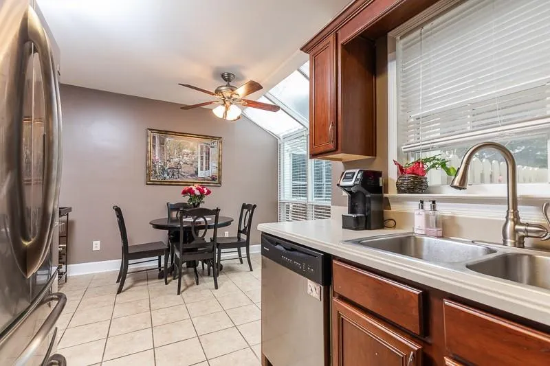 46 Mount Vernon Circle, Atlanta, Georgia 30338, 2 Bedrooms Bedrooms, ,2 BathroomsBathrooms,Residential,Sold,46 Mount Vernon Circle,6512170