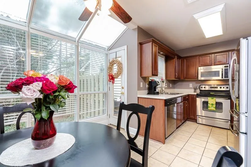 46 Mount Vernon Circle, Atlanta, Georgia 30338, 2 Bedrooms Bedrooms, ,2 BathroomsBathrooms,Residential,Sold,46 Mount Vernon Circle,6512170