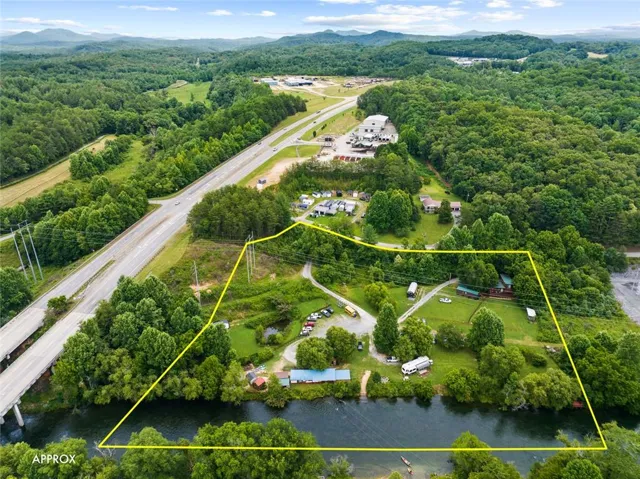 56 N River Road, Mineral Bluff, Georgia 30559