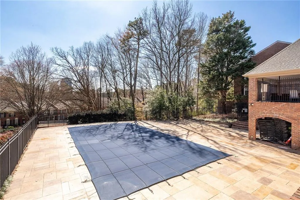 275 The South Chace, Atlanta, Georgia 30328, 3 Bedrooms Bedrooms, ,3 BathroomsBathrooms,Residential,For Sale,275 The South Chace,7727284