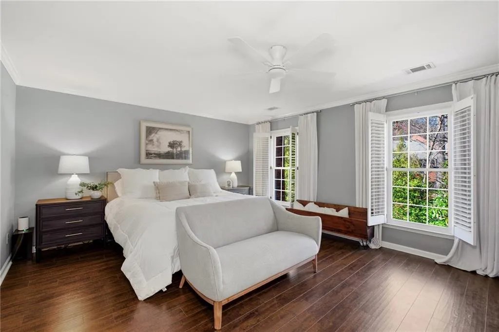 275 The South Chace, Atlanta, Georgia 30328, 3 Bedrooms Bedrooms, ,3 BathroomsBathrooms,Residential,For Sale,275 The South Chace,7727284