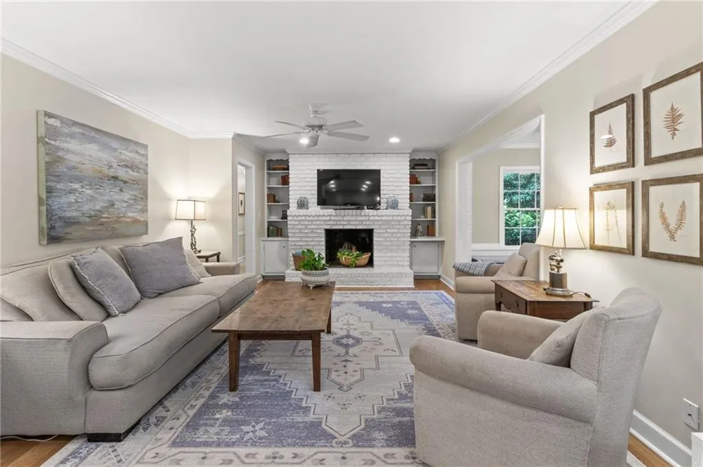 6825 Heathfield Drive, Atlanta, Georgia 30328, 3 Bedrooms Bedrooms, ,2 BathroomsBathrooms,Residential,Sold,6825 Heathfield Drive,7445441