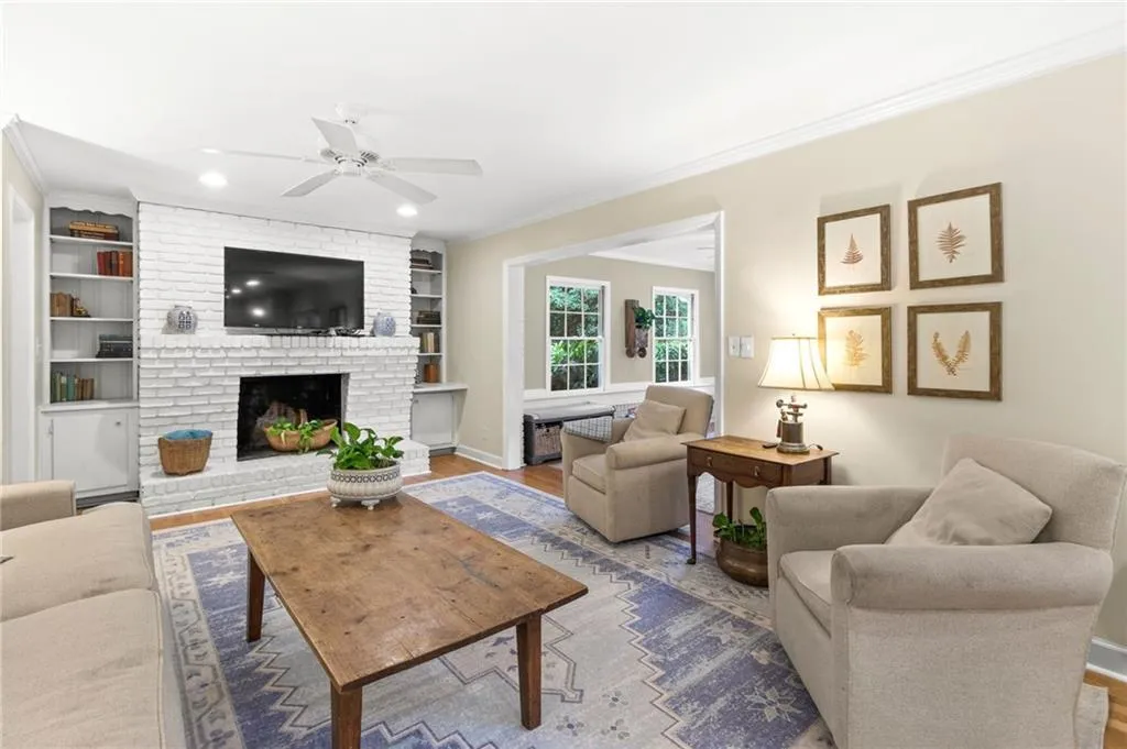 6825 Heathfield Drive, Atlanta, Georgia 30328, 3 Bedrooms Bedrooms, ,2 BathroomsBathrooms,Residential,Sold,6825 Heathfield Drive,7445441