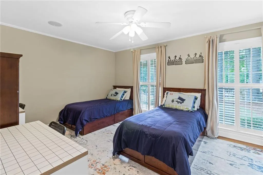 6825 Heathfield Drive, Atlanta, Georgia 30328, 3 Bedrooms Bedrooms, ,2 BathroomsBathrooms,Residential,Sold,6825 Heathfield Drive,7445441