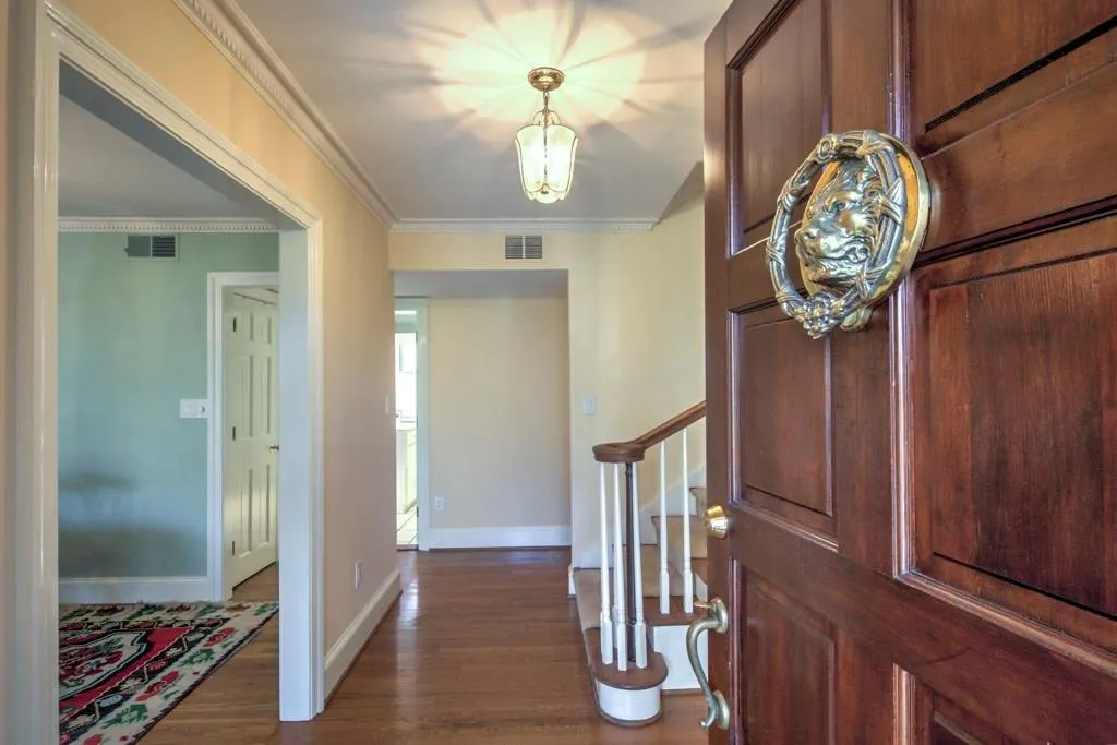 961 Moores Mill Road Nw, Atlanta, Georgia 30327, 3 Bedrooms Bedrooms, ,2 BathroomsBathrooms,Residential,Sold,961 Moores Mill Road Nw,5817979