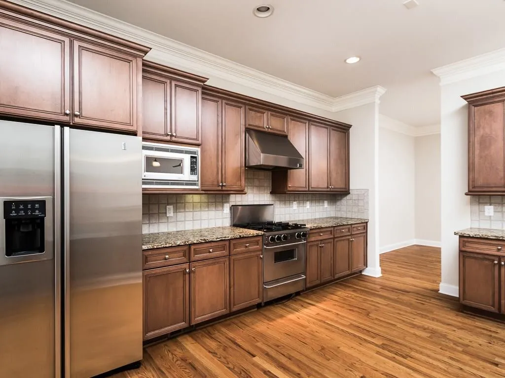 5458 Battery Lane Unit 26, Atlanta, Georgia 30342, 4 Bedrooms Bedrooms, ,4 BathroomsBathrooms,Residential,Sold,5458 Battery Lane Unit 26,5925072