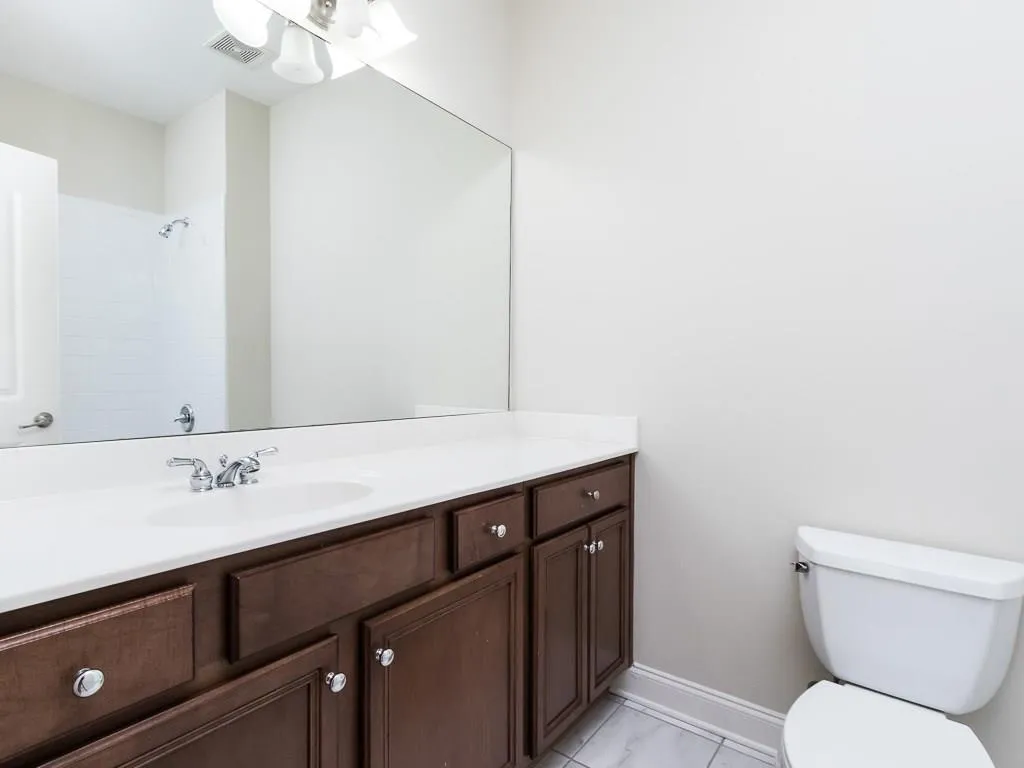 5458 Battery Lane Unit 26, Atlanta, Georgia 30342, 4 Bedrooms Bedrooms, ,4 BathroomsBathrooms,Residential,Sold,5458 Battery Lane Unit 26,5925072