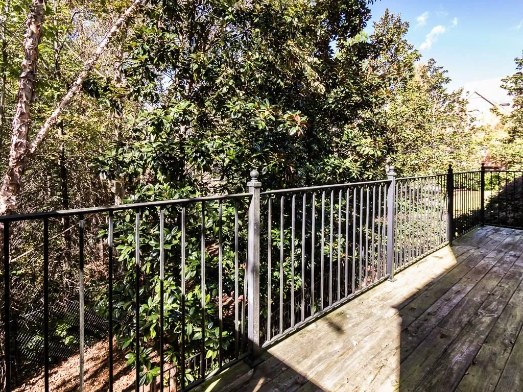 5458 Battery Lane Unit 26, Atlanta, Georgia 30342, 4 Bedrooms Bedrooms, ,4 BathroomsBathrooms,Residential,Sold,5458 Battery Lane Unit 26,5925072