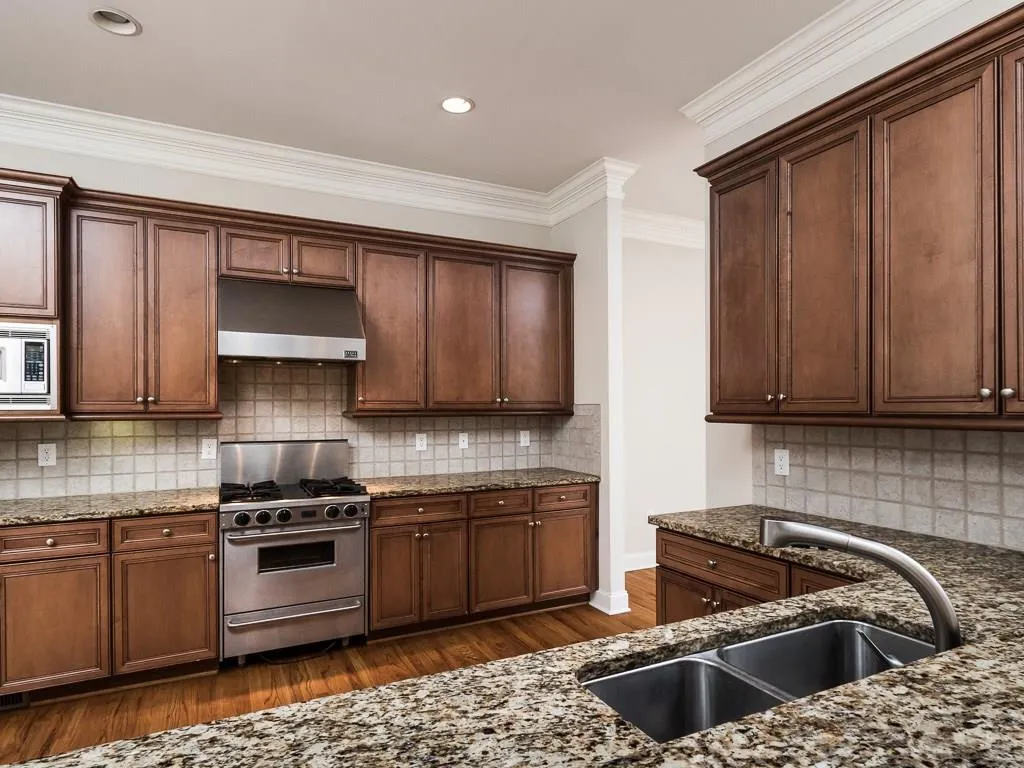 5458 Battery Lane Unit 26, Atlanta, Georgia 30342, 4 Bedrooms Bedrooms, ,4 BathroomsBathrooms,Residential,Sold,5458 Battery Lane Unit 26,5925072