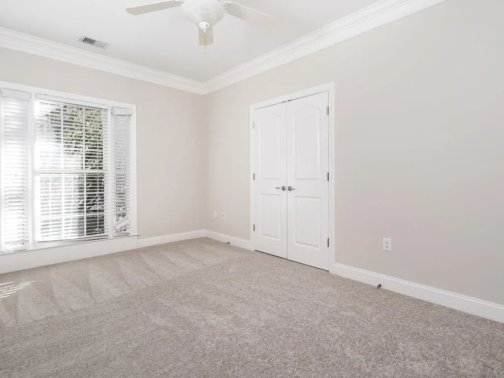 5458 Battery Lane Unit 26, Atlanta, Georgia 30342, 4 Bedrooms Bedrooms, ,4 BathroomsBathrooms,Residential,Sold,5458 Battery Lane Unit 26,5925072