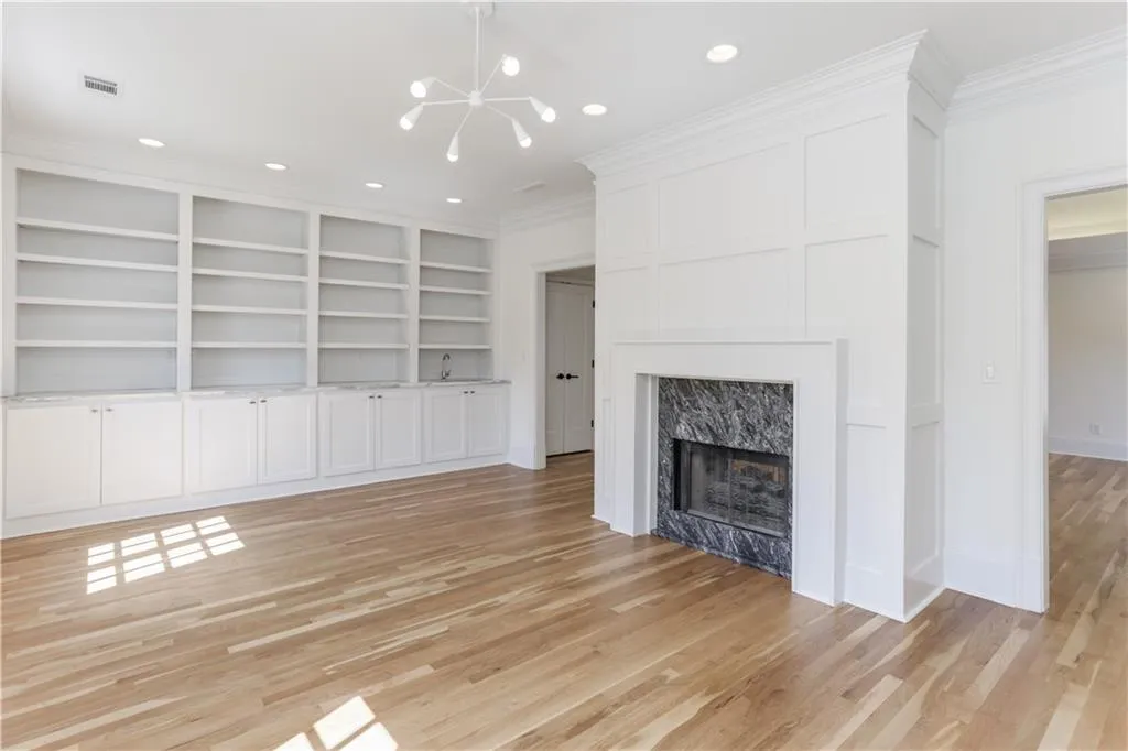 425 Laurel Chase Court, Atlanta, Georgia 30327, 7 Bedrooms Bedrooms, ,7 BathroomsBathrooms,Residential,Sold,425 Laurel Chase Court,6623101