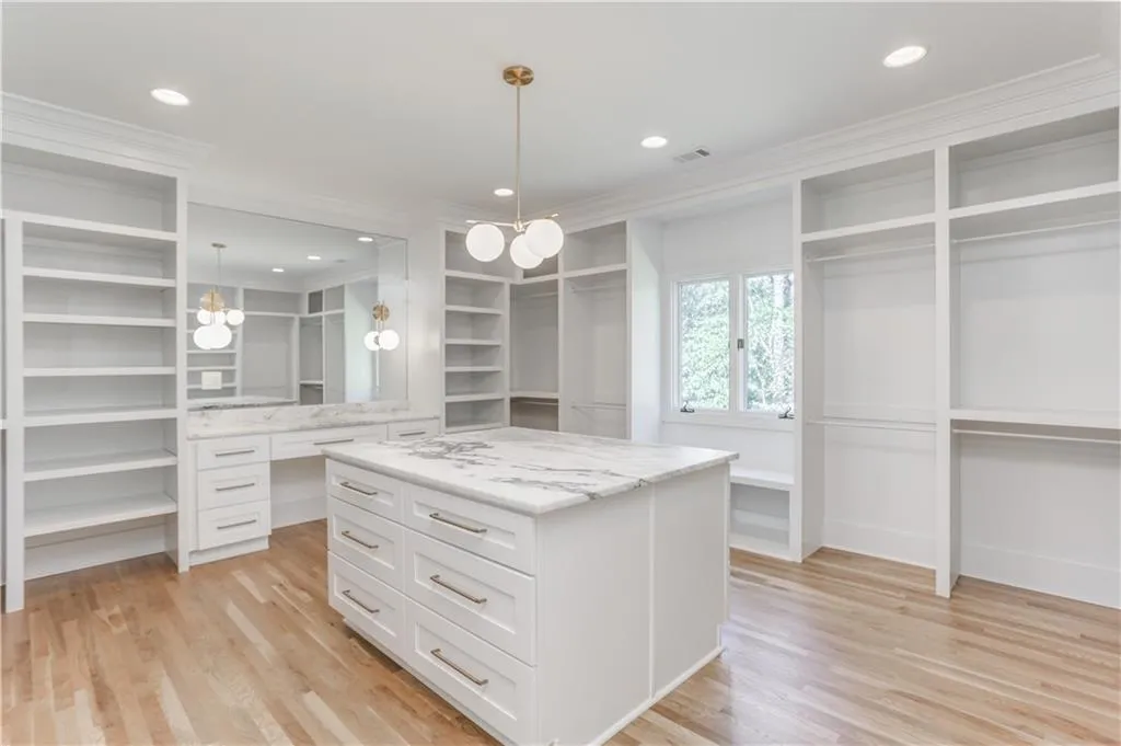 425 Laurel Chase Court, Atlanta, Georgia 30327, 7 Bedrooms Bedrooms, ,7 BathroomsBathrooms,Residential,Sold,425 Laurel Chase Court,6623101